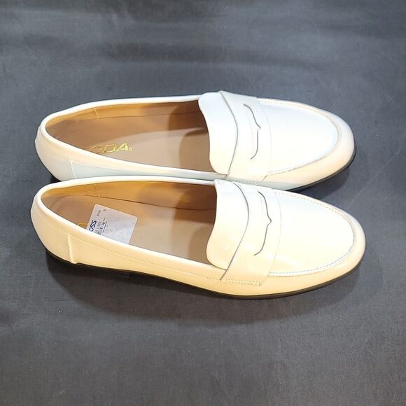 BRAND NEW SODA SLIP-ON ROUND TOE WOMEN"S LOAFERS - Picture 11 of 15